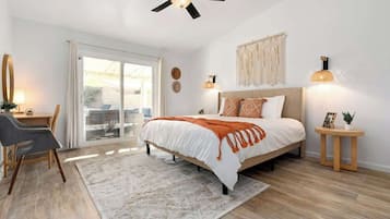 4 bedrooms, travel crib, WiFi, bed sheets