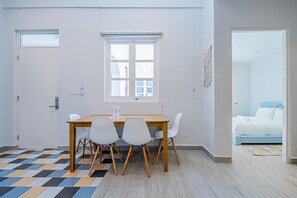 تناول الطعام