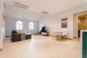 TV, offices
