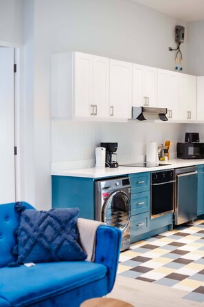 Interior - w* | Alluring 1BR w/ Balcony in Panama (Panamá)