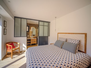 5 chambres, Wi-Fi, draps fournis