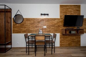 Dining - MaRKoS Wooden loft in Gudauri (Gudauri)
