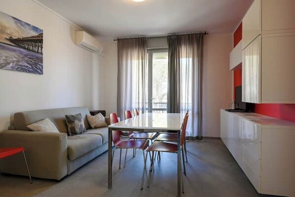 Living area - Linda 19 - Lido di Jesolo, Italy. Entire Housing (Lido di Jesolo)