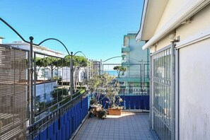 Property grounds - Luigia 2 - Lido di Jesolo, Italy. Entire accommodation (Lido di Jesolo)