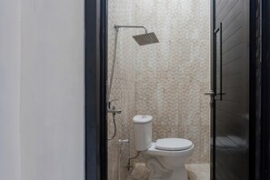 Habitación Deluxe doble | Baño | Toallas y jabón
