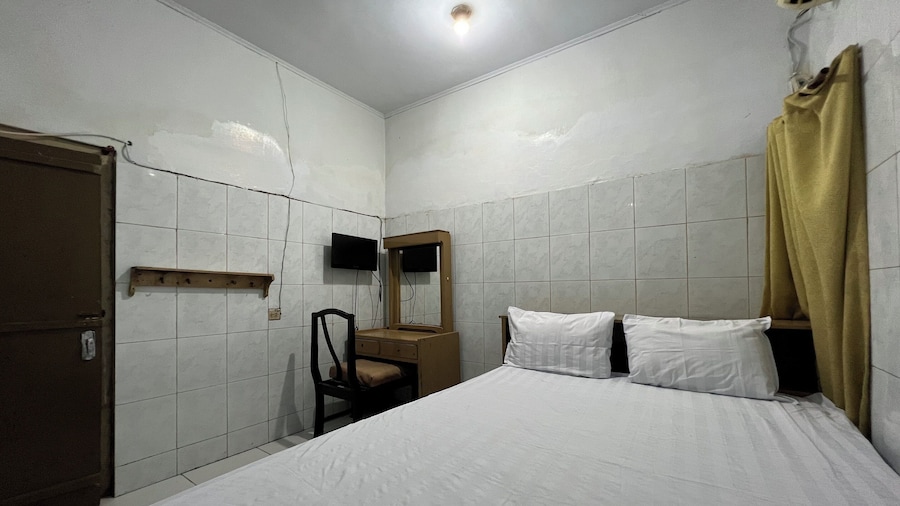 OYO 94023 Kost Stan