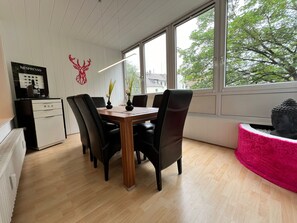 تناول الطعام