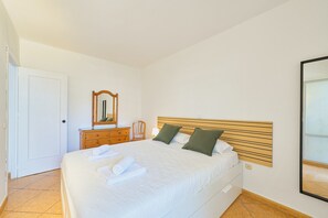 2 Schlafzimmer, Bügeleisen/Bügelbrett, kostenloses WLAN