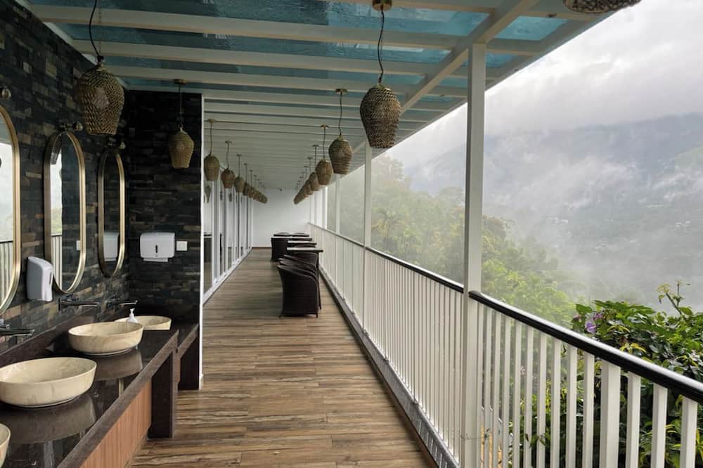 British County Resort
