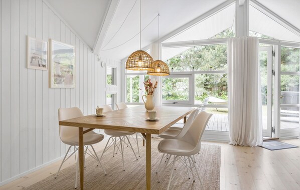 Dining - Stunning home in Slagelse with WiFi (Slagelse)