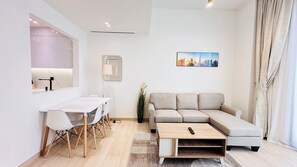 1 dormitorio, tabla de planchar con plancha, wifi gratis y ropa de cama
