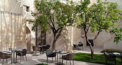Palazzo Zimara Boutique Hotel