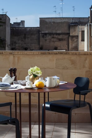Exclusive Room | Terrace/patio