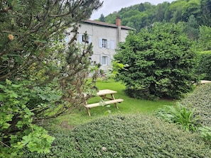 Outdoor dining - Firmament - Studio (Saint-Martin-d'Uriage)