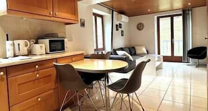 ISPAHAN - Grand duplex avec 2 chambres