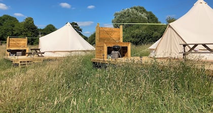 Walltree House Glamping - Bell Tent