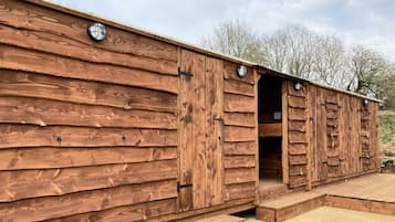 Cabin | Exterior