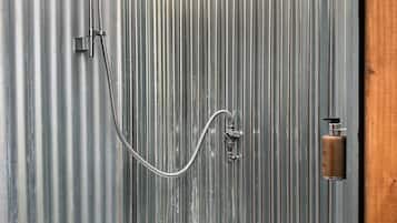 Cabin | Bathroom | Shower