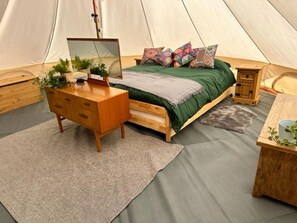 Cabin | 1 bedroom, bed sheets