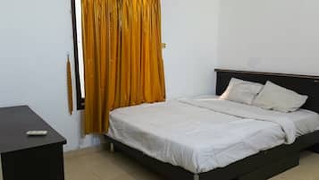 Standard Double Room | Free WiFi, bed sheets