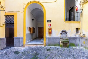 Property entrance - Appartamento a Santa Maria La Nova (Naples)