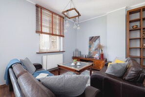 Apartment, 2 Bedrooms, 2 Bathrooms | 2 bedrooms, desk, laptop workspace, bed sheets - Asnyka Apartment Cracow by Renters (Kraków)