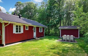 Exterior - 3 bedroom stunning home in ätran (Ätran)
