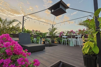 Beautiful shared rooftop - Social area for all guests in the building