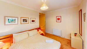 3 bedrooms, free WiFi, bed sheets
