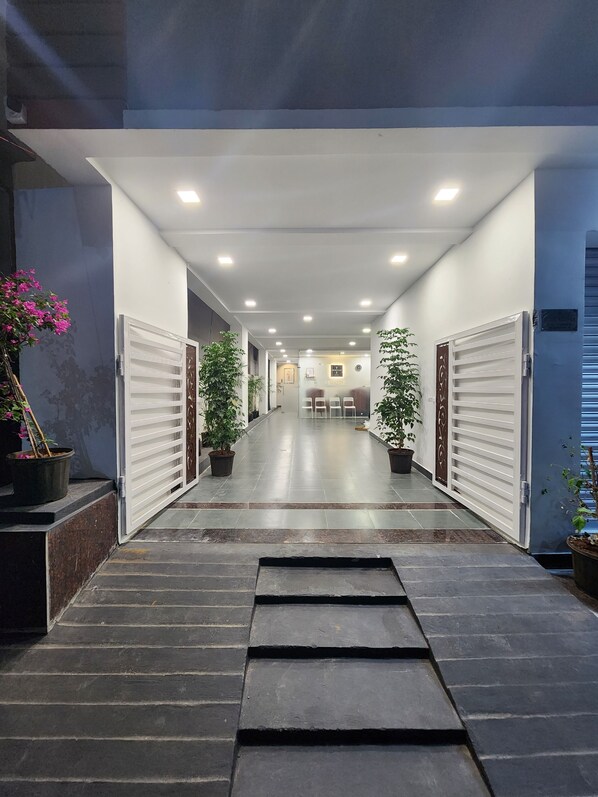 Front of property - Innzoy Hotels (Hyderabad)