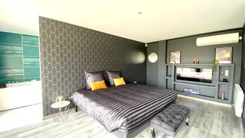 5 slaapkamers, een strijkplank/strijkijzer, wifi, beddengoed