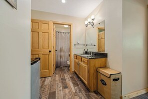 Hair dryer, towels - Quadna Mountain Resort 330 - with Loft! (Hill City)