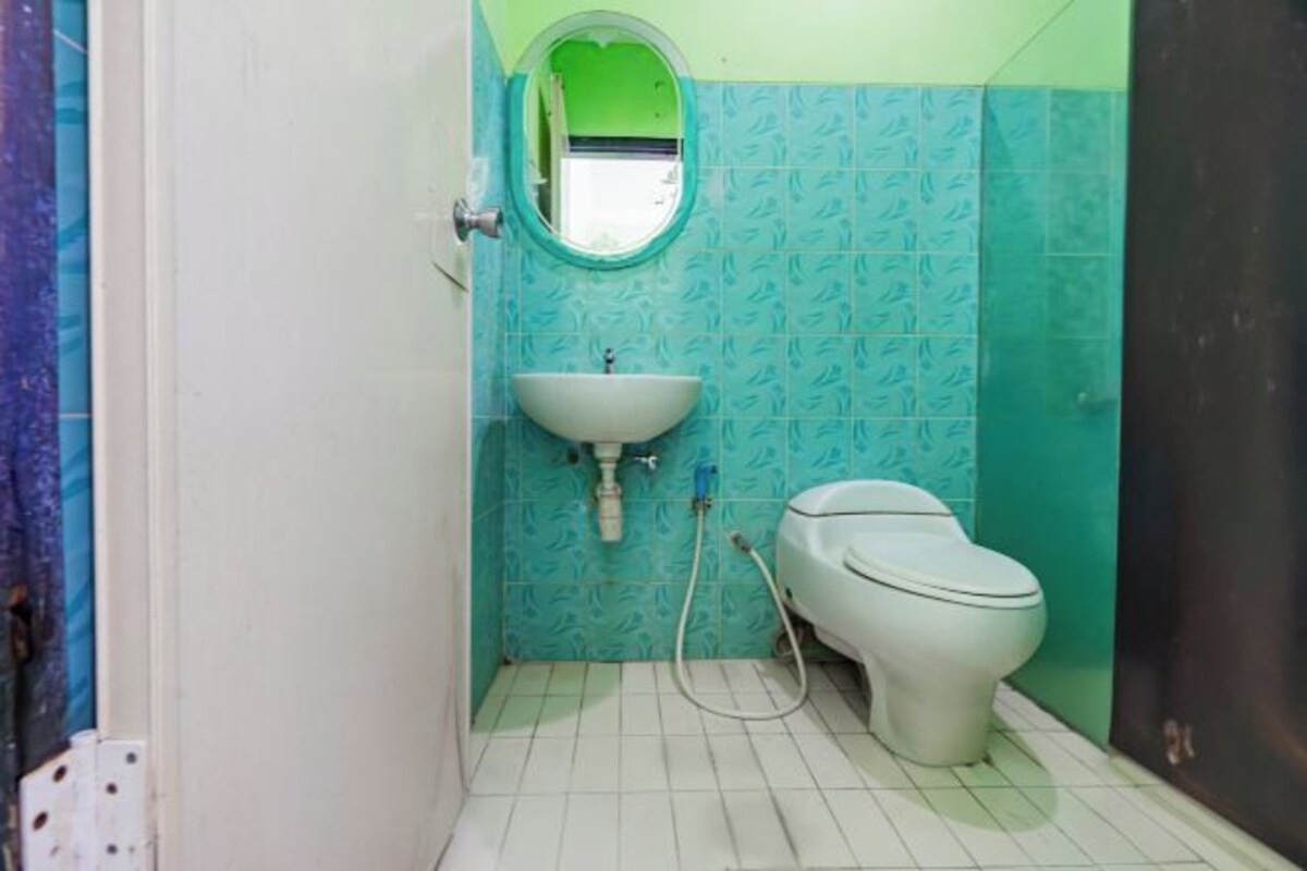 Bathroom | Shower, towels, soap
