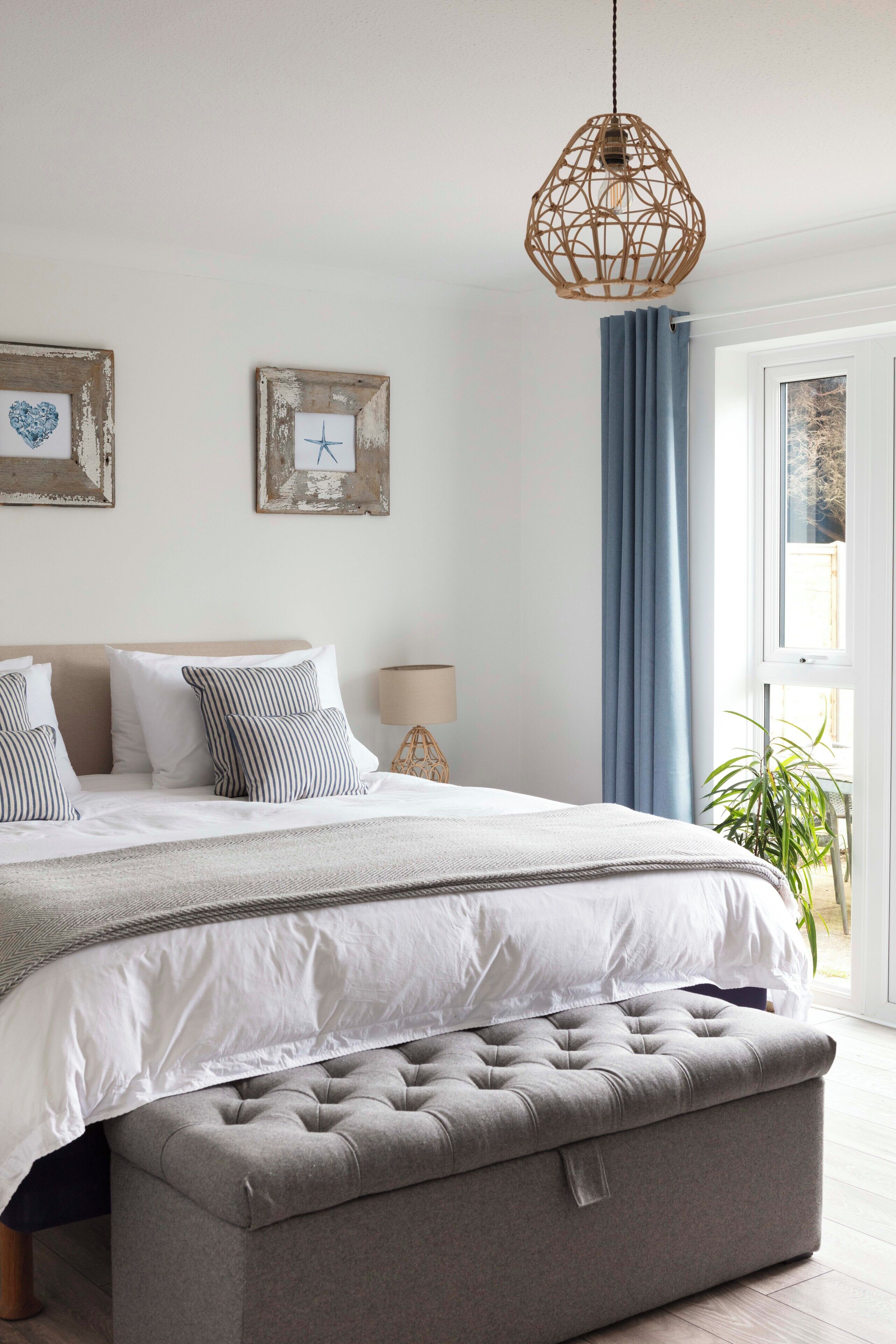 4 bedrooms, iron/ironing board, travel cot, free WiFi