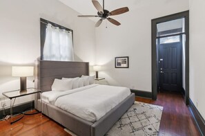 2 habitaciones, tabla de planchar con plancha y wifi gratis