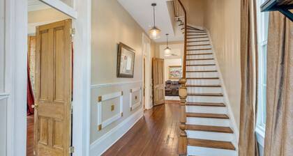 Pet-Friendly | 2 Porches, 2 Blocks to Streetcar