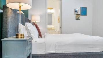 2 bedrooms, iron/ironing board, WiFi (free), bed sheets