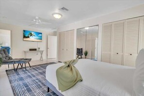 3 slaapkamers, een strijkplank/strijkijzer, wifi, beddengoed