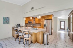 Fridge, microwave, oven, stovetop - Coastal 2BR Getaway|5 Min to Beach|Pool+Peloton (Nokomis)