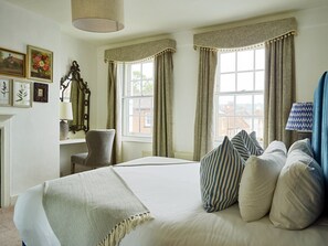 Bügeleisen/Bügelbrett, WLAN, Bettwäsche