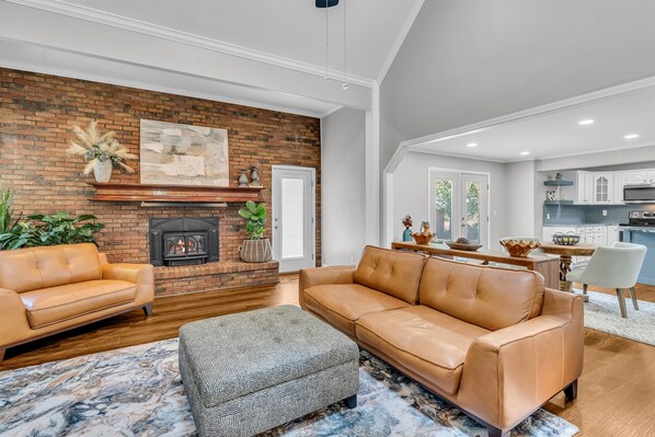 Smart TV, fireplace, DVD player