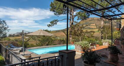Pointers Villa with views of the vineyards, ocean and breathtaking sunrises