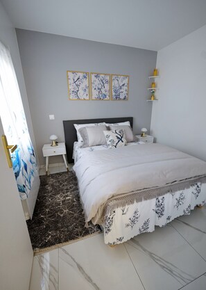 1 chambre, lit parapluie, Wi-Fi, draps fournis