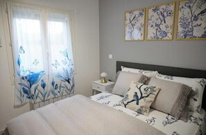 1 bedroom, iron/ironing board, travel crib, WiFi - Appartement Bronze 2 Pièces de 44 m2 (Noisy-le-Sec)