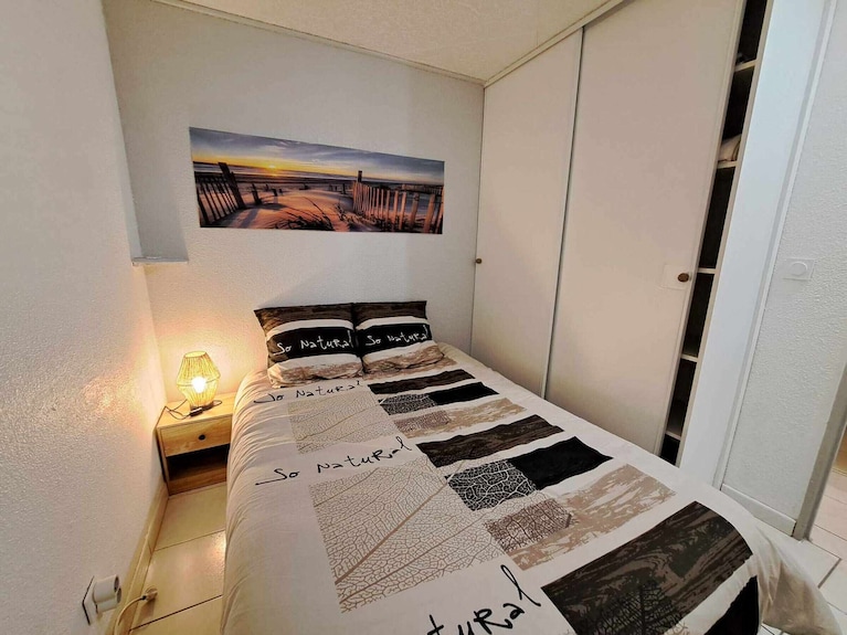 Bright 2-room Apartment, Pool, Beach Nearby, Bbq, Parking - Marseillan