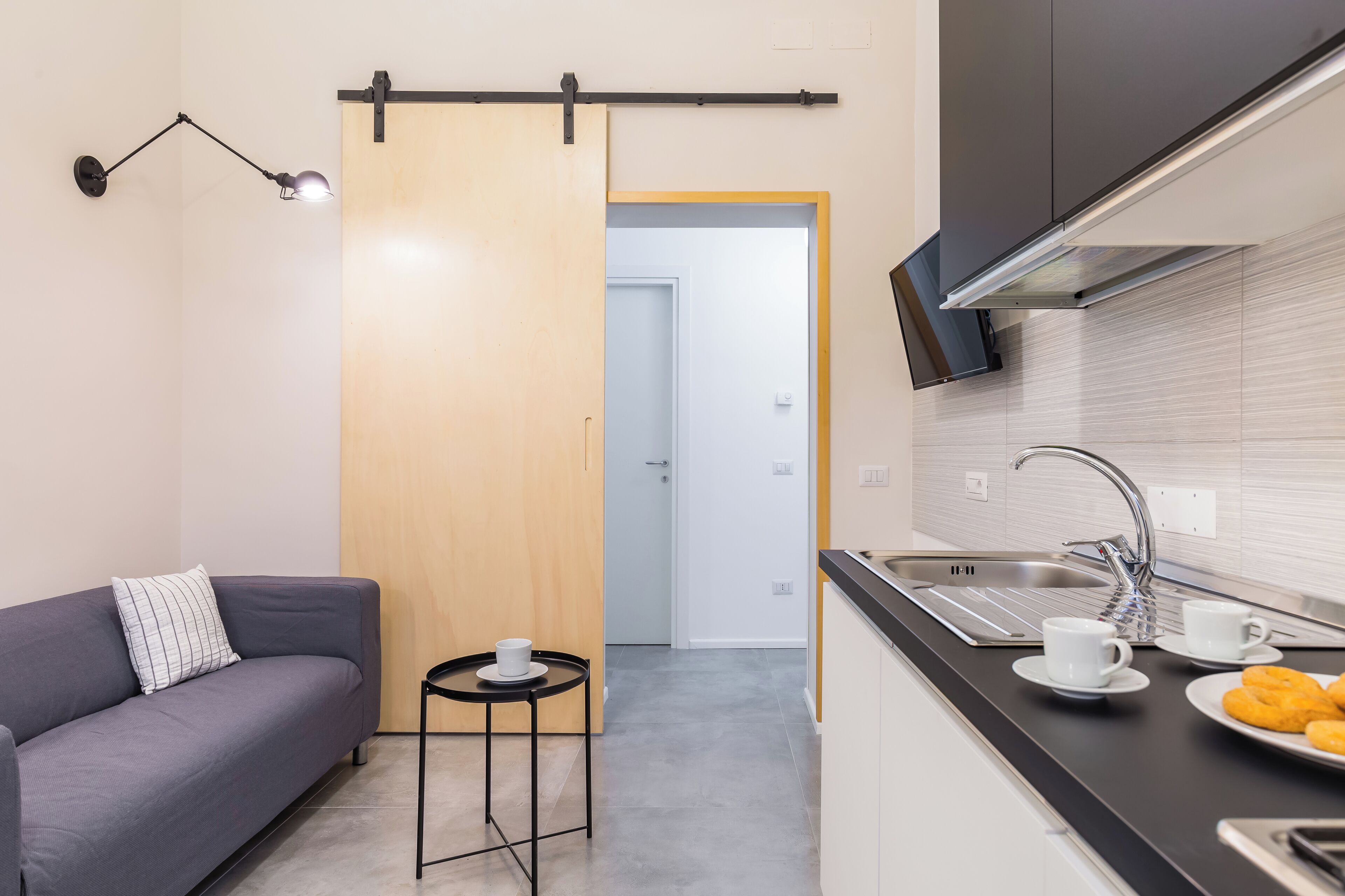 Appartamento | Cucina privata | Frigorifero, forno, piano cottura, macchina per tè/caffè