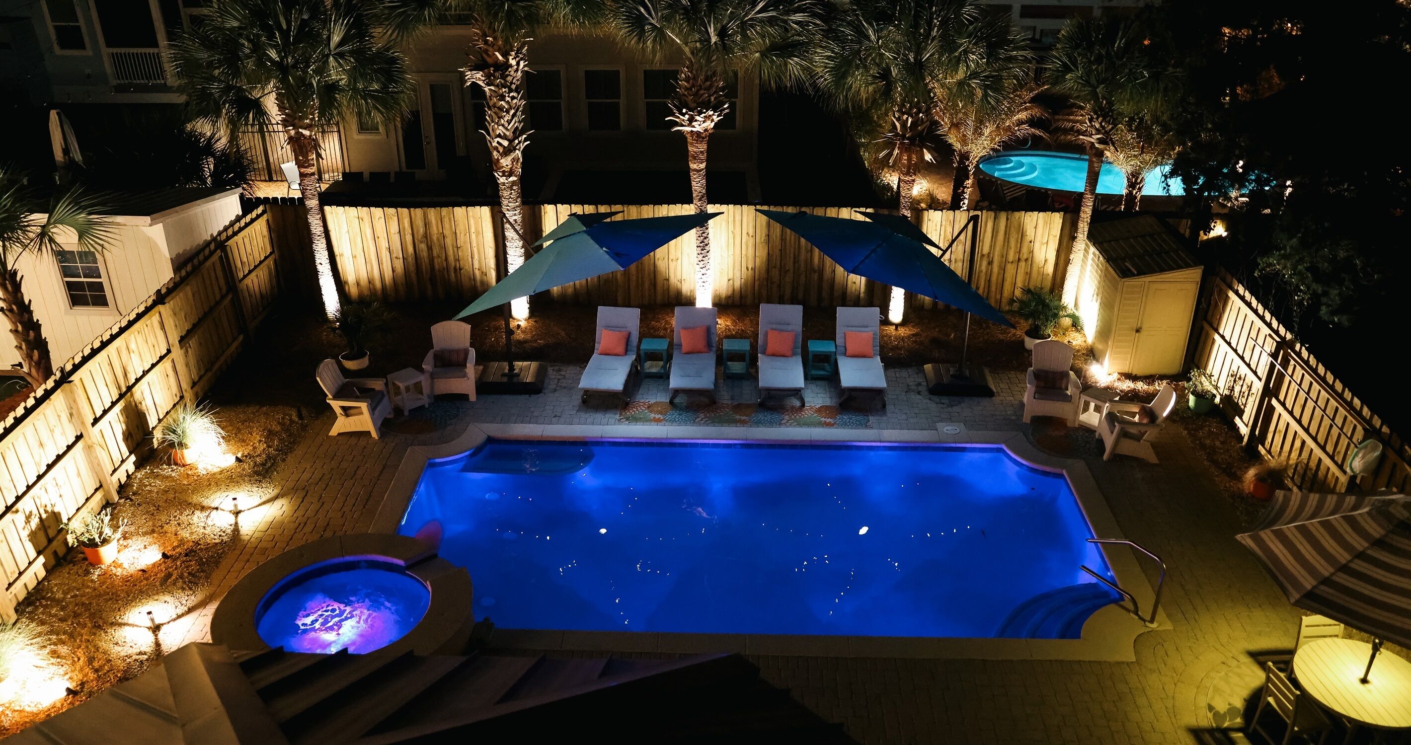 Et oppvarmet basseng