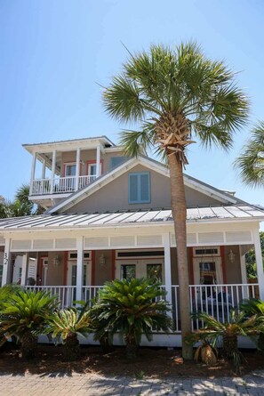 Exterior - Bahama Breeze- Private Pool- 4 Bikes- Steps to Bea (Santa Rosa Beach)