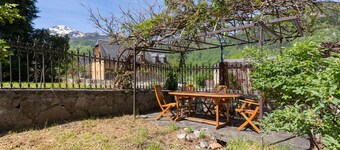 Renovated House for 12, Near Loudenvielle, WiFi, Garden, Secure Barn, Pet-Friendly