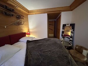 3 bedrooms, free WiFi, bed sheets - 4-Room Apartment, 8 People with Balcony, Parking, Méribel Label (Méribel)